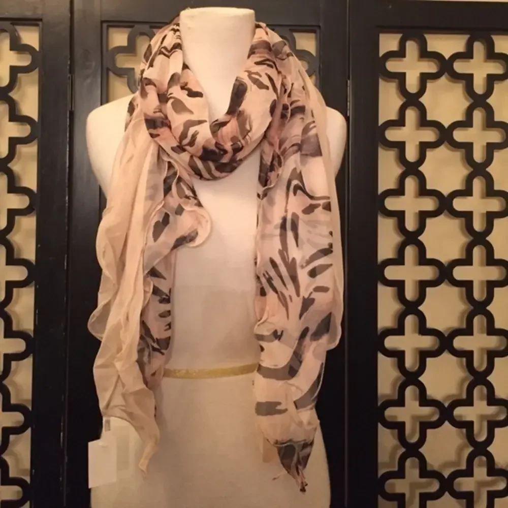 LEOPARD CHIFFONNY FEEL BEIGE SCARF